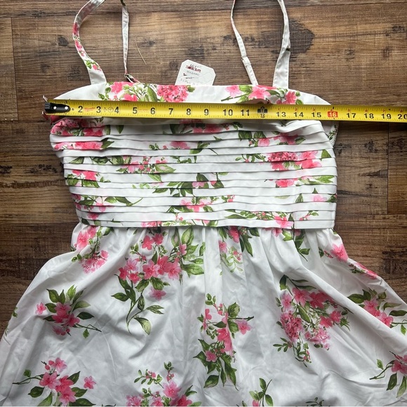 Altar’d State Women’s Fushia Floral Hannah Mini Dress Size Large NWT - Picture 4 of 7